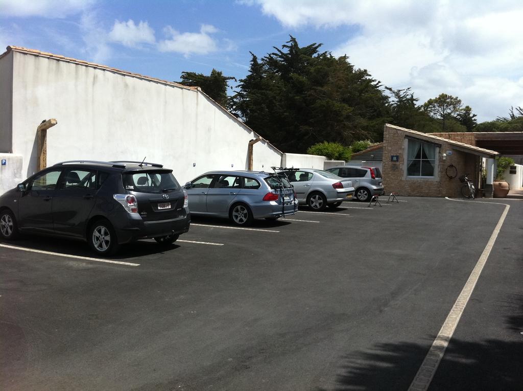 Hotel Restaurant & Spa Plaisir Le Bois-Plage-en-Re Exterior photo